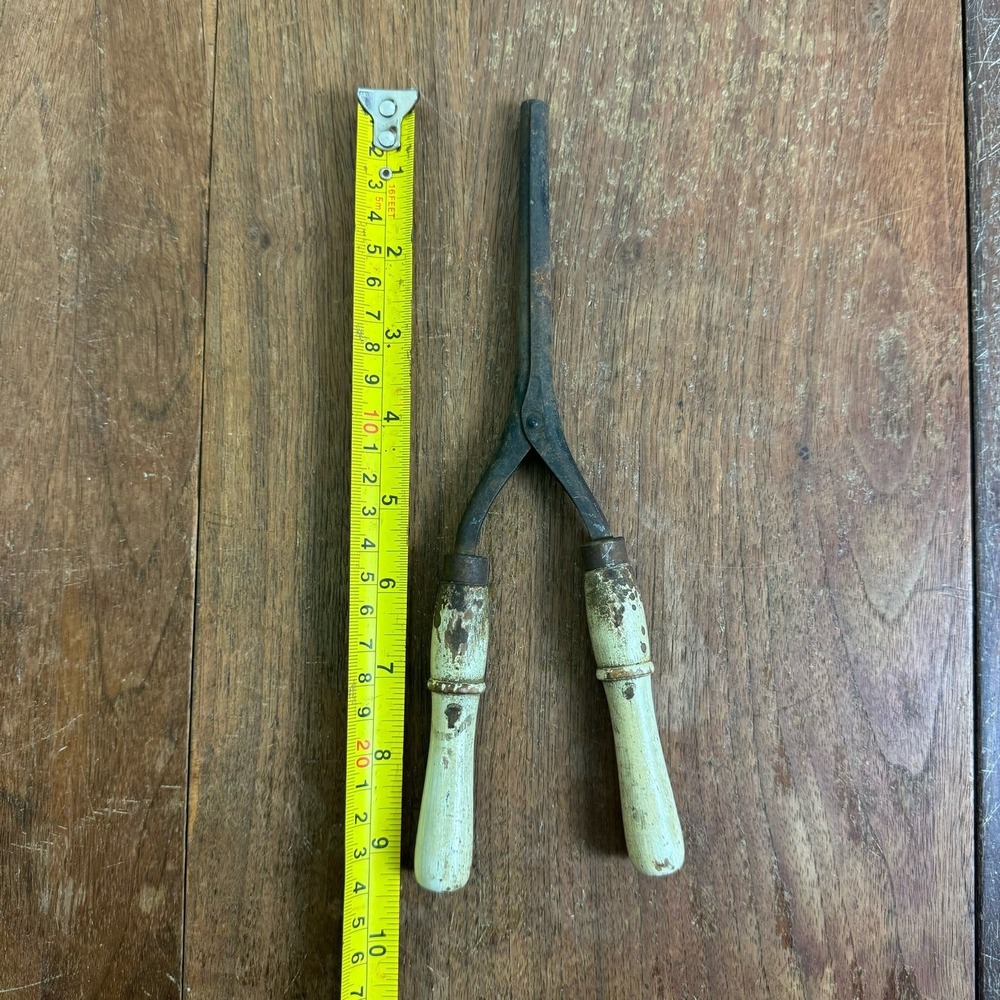 Vintage Wood Handle Hair Curling Iron Tongs Crimpers Beauty Shop Hairdresser - Picture 2 of 7